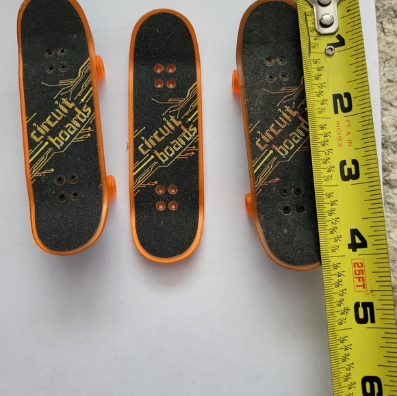 Tony Hawk Circuit Board Finger Boards Skateboards 4" Bundle - Picture 5 of 5